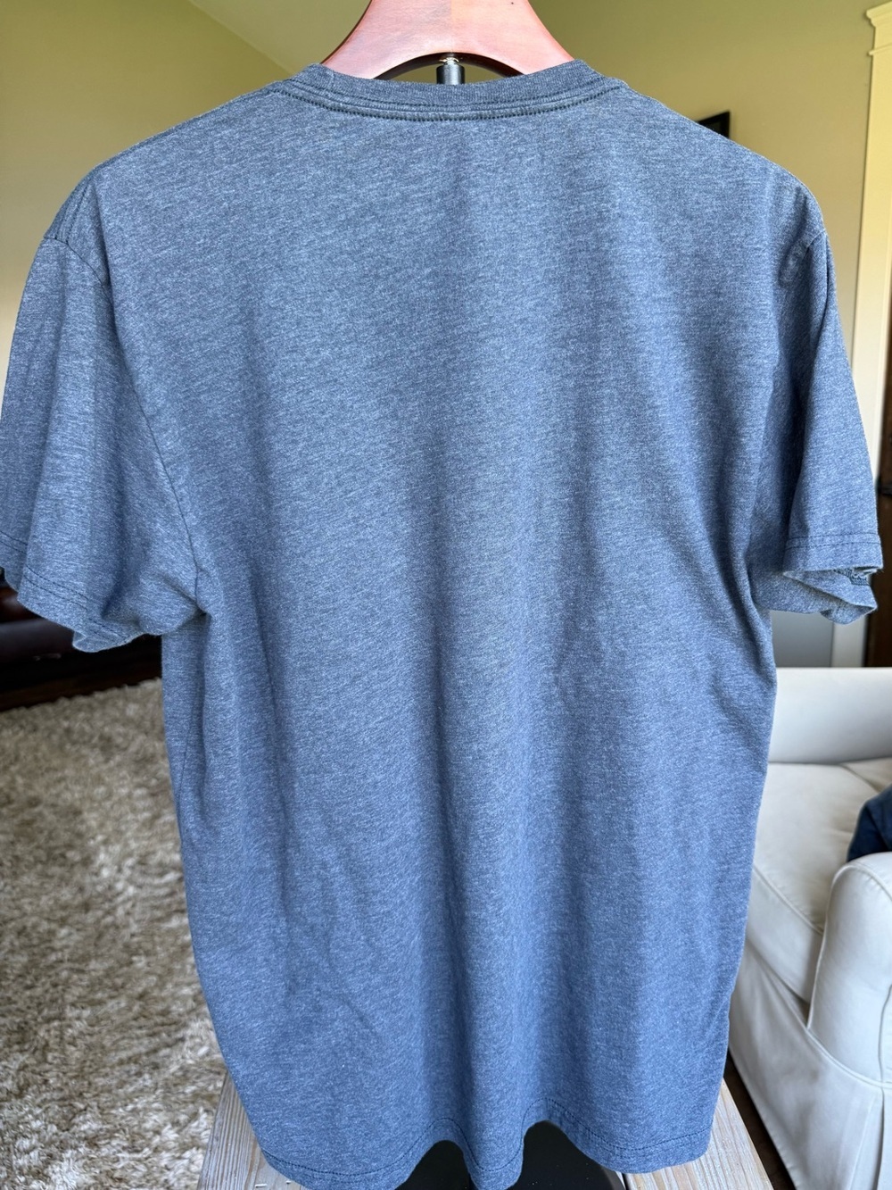 Leupold Optics Men’s Heather Gray Short-Sleeve Logo T‑Shirt, Gray/Red Large - Picture 3 of 5